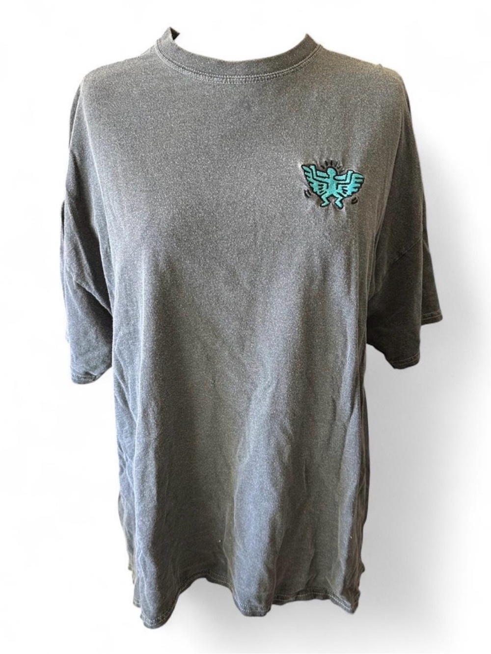 RSQ Washed Gray Short-Sleeve Tee with Teal Chest Emblem